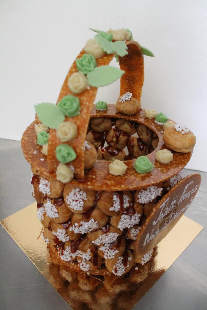 Piece Montée https://www.lagateriecevenole.com/