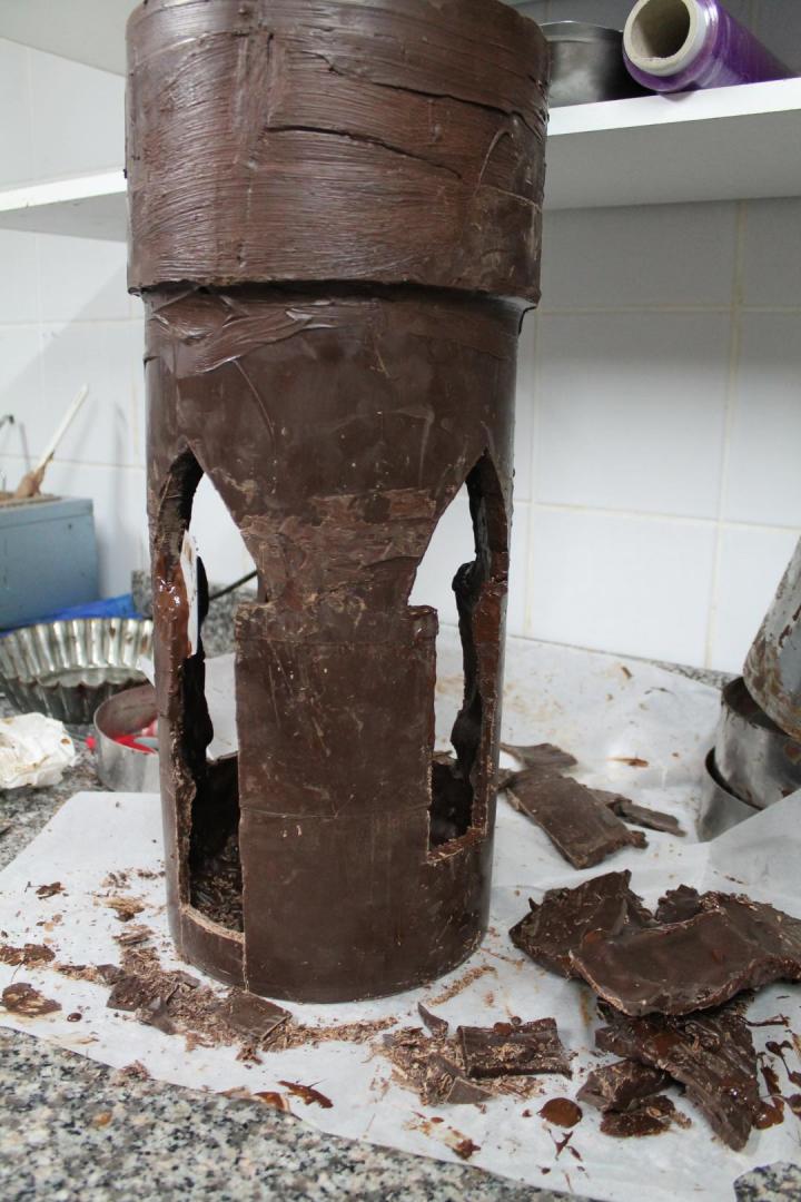 Fabrication de la tour GUISQUET https://www.lagateriecevenole.com/