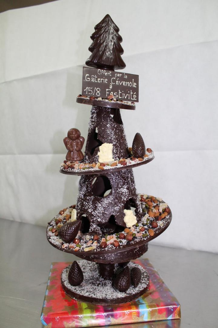 Piece unique en Chocolat https://www.lagateriecevenole.com/